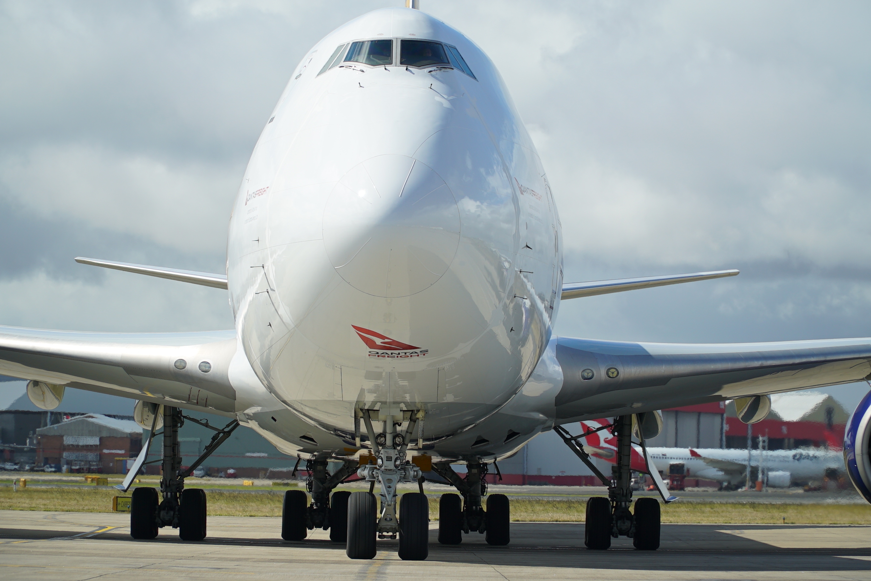 酷航进一步提升航空货运能力 A320改装后首飞中新货运包机-凌九霄通用航空（上海）有限公司