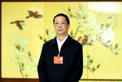 两会观察全国人大代表王耕捷云南铁路全力落实碳达峰行动推动绿色低碳