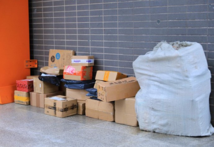 美国邮政加强收件流程管控 轻小包裹需到柜台办理